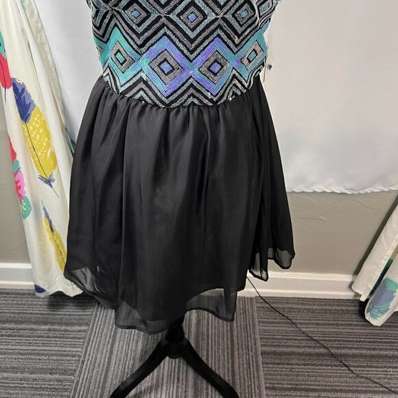 Love Reign by As U Wish sequin embellished fit n flare dress. Size 9 - Picture 3 of 10